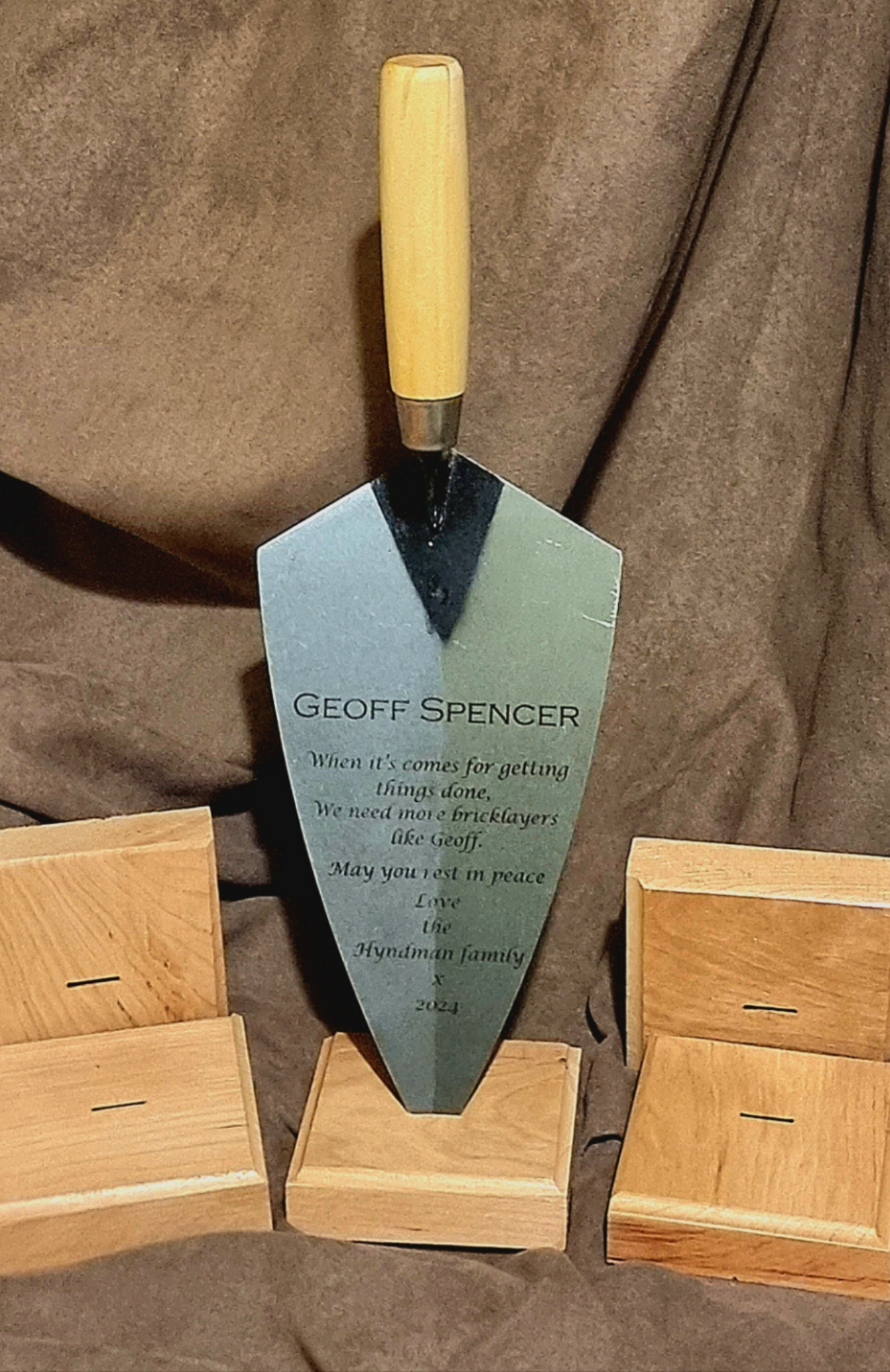 Engraved trowel