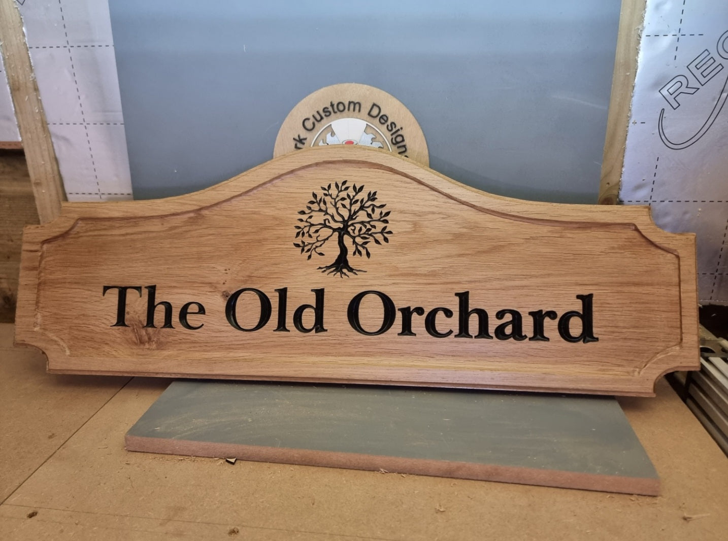Large Oak sign 800mm x 250mm